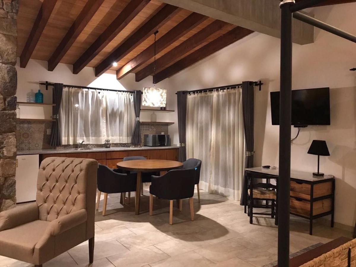 מלינלקו Hotel Amate Del Rio מראה חיצוני תמונה